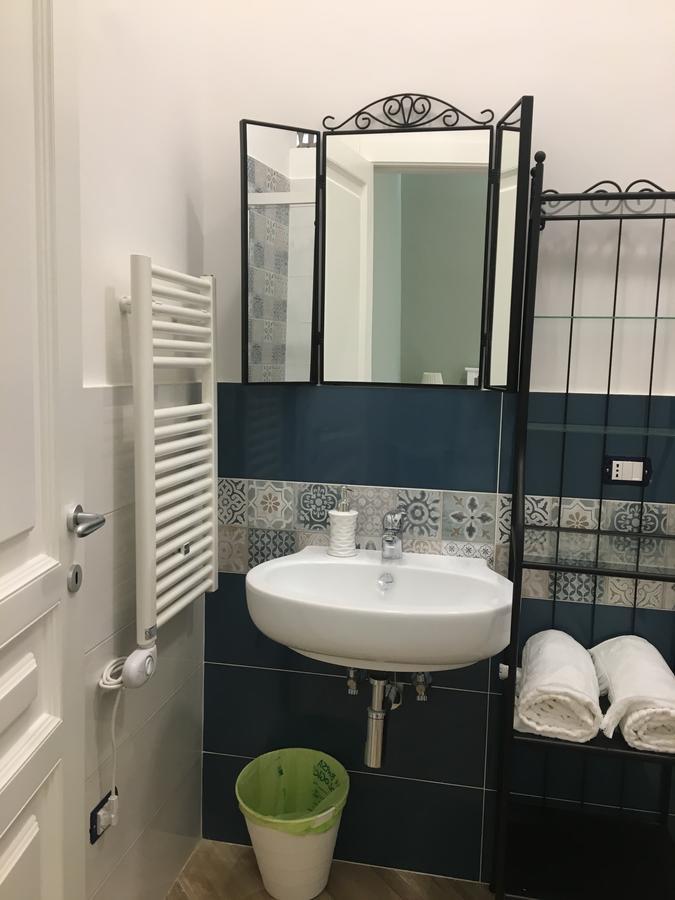 B&B Garibaldi Station Nápoly Kültér fotó