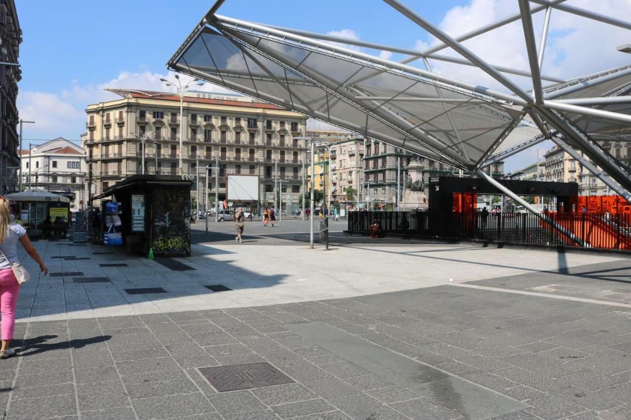 B&B Garibaldi Station Nápoly Kültér fotó